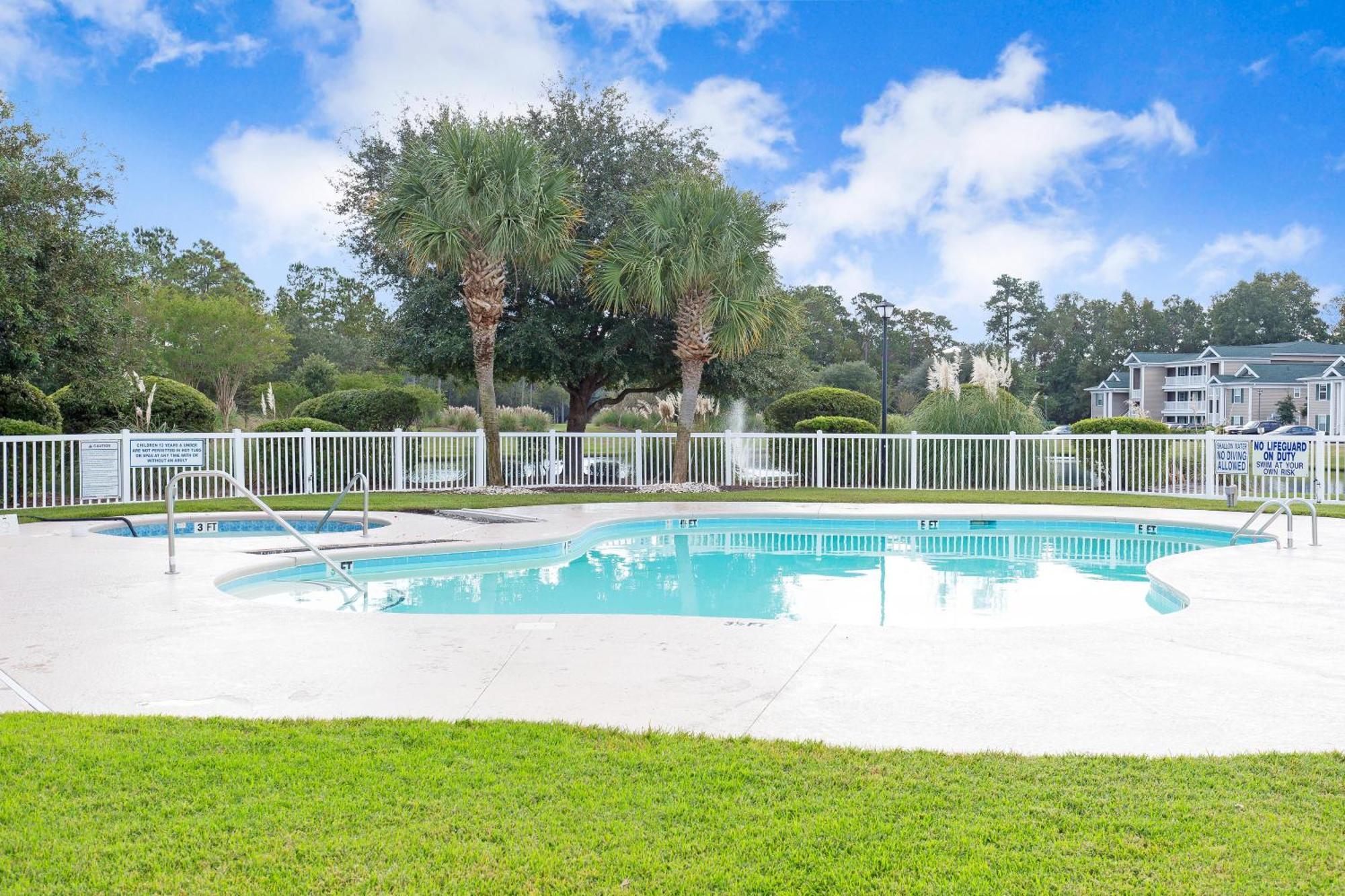 Litchfield Beach & Golf Resort Exteriör bild
